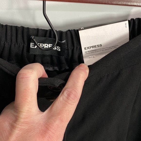 Express NWT Black High Rise Ankle Pants - Picture 6 of 13